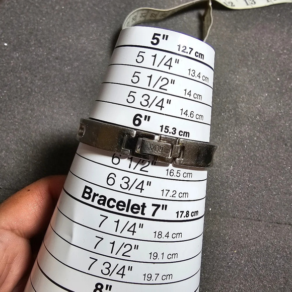 Roxy By Quicksilver Ladies Quartz Watch Silver Tone Purple Dial Working RX1900 s - Picture 9 of 9